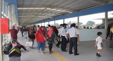 Jembatan Penyeberangan Multiguna (JPM) Tanah Abang